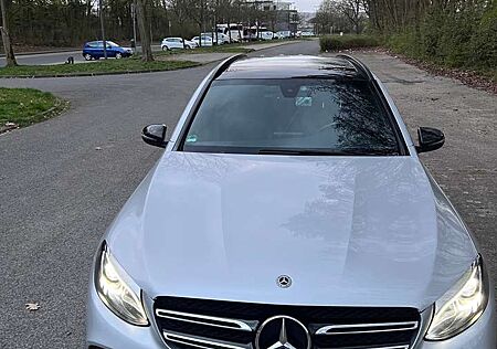 Mercedes-Benz 220