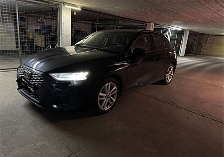 Audi A3 Sportback 40 TFSIe, Garantie, 8-Fach, Service