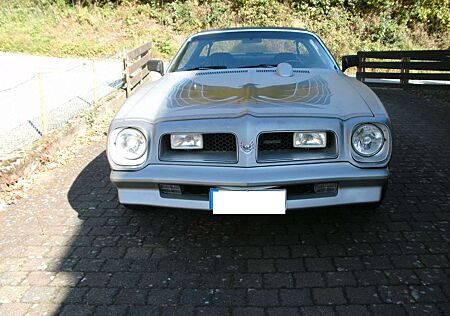 Pontiac Firebird Automatik