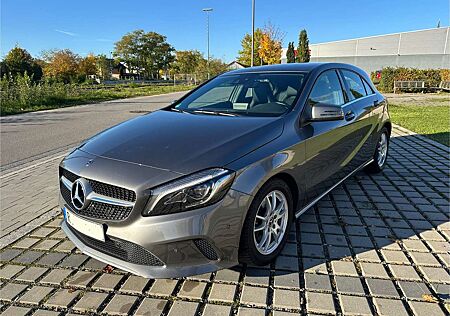 Mercedes-Benz A 180 gebraucht kaufen Mercedes-Benz A 180 BlueEfficiency (176.042)