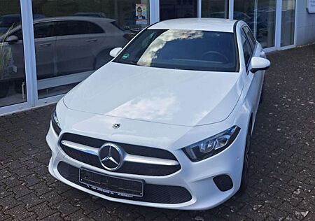 Mercedes-Benz A 180 (177.084)