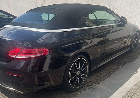 Mercedes-Benz C 300 Cabrio 9G-TRONIC AMG Line