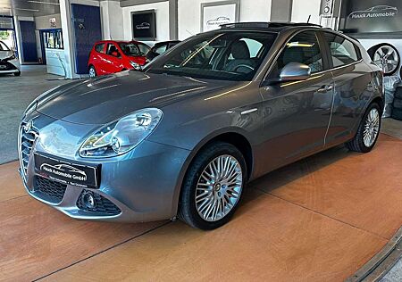 Alfa Romeo Giulietta Super 1.HAND/8xFach/PANO/KLIMA/ELF/BC/