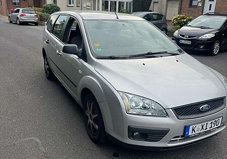 Ford Mondeo 1.6benzin 101 ps