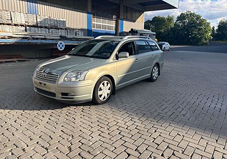 Toyota Avensis Kombi 1.8 Sol TÜV 12/2024