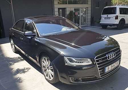 Audi A8 4.2 TDI DPF (clean diesel) quattro tiptro. Lang