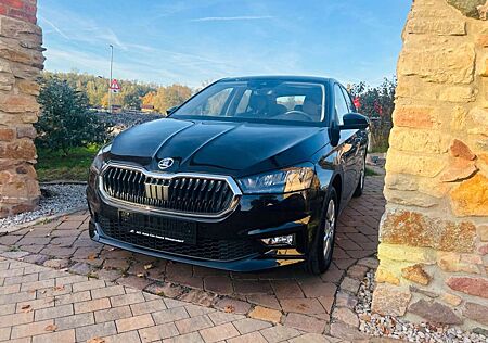 Skoda Fabia Selection 1.0 MPI AC SHZ 5 J. Garantie