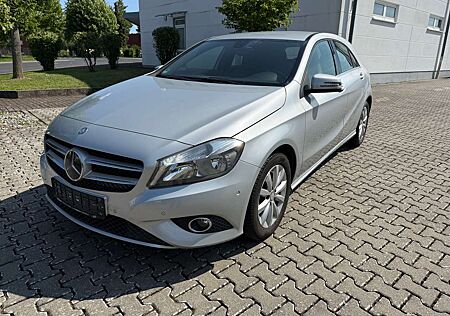 Mercedes-Benz A 180 BlueEfficiency FINANZIERUNG MÖGLICH