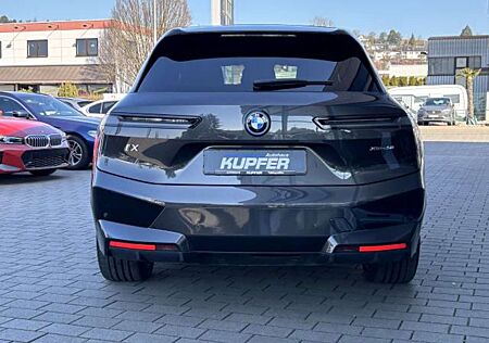 BMW iX xDrive50 Sportpak.AHK°22-LASER°PANO°Sitzbelü