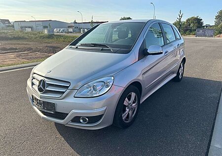 Mercedes-Benz B 180 CDI SHZ KLIMA 8 Fach