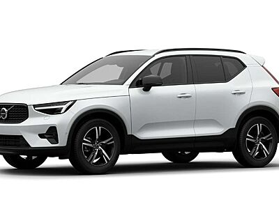 Volvo XC40 B4 Plus Dark