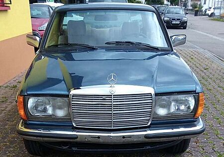 Mercedes-Benz E 280 W123 280 Coupe