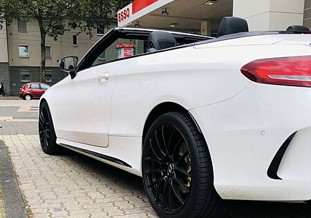 Mercedes-Benz C 200 Cabrio 9G-TRONIC AMG Line