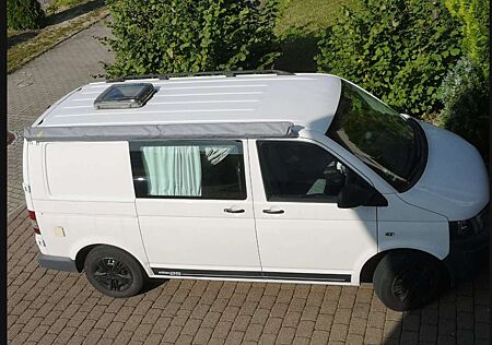 VW T5 Transporter Volkswagen Edition