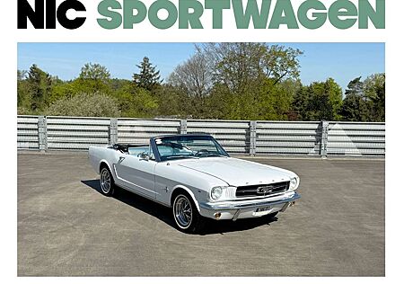 Ford Mustang 289 Cabrio mit PONY AUSSTATTUNG