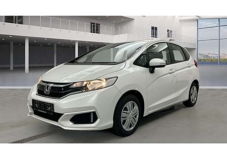 Honda Jazz Trend 1.3 i-VTEC AHK Allwetter Sitzheizung