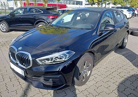BMW 116 gebraucht kaufen BMW 116 i AUT. +NAVI+LED+PDC+SHZ+DAB+MFL+BT+USB+WIFI
