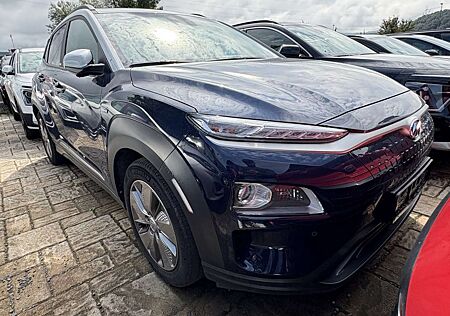 Hyundai Kona Premium ACC R.Cam LED Wärmepumpe Spurassist
