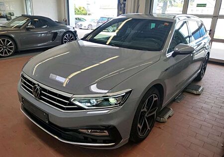 VW Passat gebraucht kaufen VW Passat Volkswagen Var.TDI DSG R LINE*PANO*ACC*MATRIX*AHK*