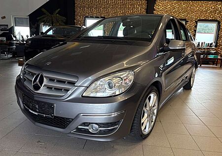 Mercedes-Benz B 160 gebraucht kaufen Mercedes-Benz B 160 /SHZ/AHK/Teilleider/Navi/2. Hand/TÜV NEU