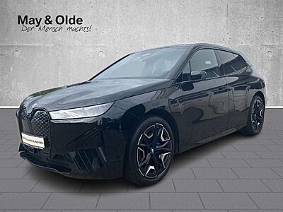 BMW iX xDrive40 AHK Navi Leder H/K Sound Driv. Ass. + Par