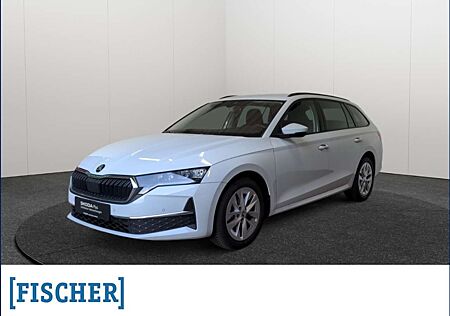 Skoda Octavia Combi 1.5eTSI DSG Selection LED AHK Navi Rear View
