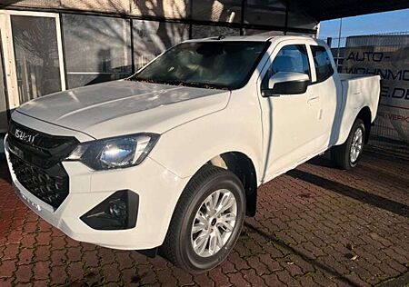 Isuzu D-Max Space-Cab L 4WD DAB SHZ Regensensor BT Lichtsensor