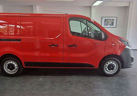 Opel Vivaro 1,6 CDTI Kasten Klima AHK Navi 77.000 km