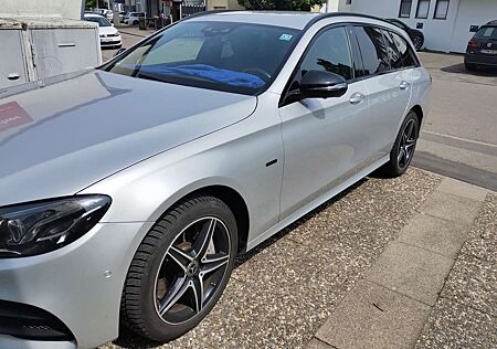 Mercedes-Benz E 300 de T 9G-TRONIC AMG Line