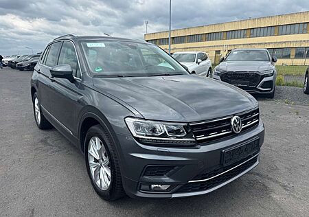 VW Tiguan Volkswagen Highline 4Motion Digital LED Pano AHK
