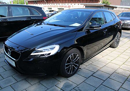 Volvo V40 T2 Momentum LED Navigation Tempomat Sitzhzg PDC AL