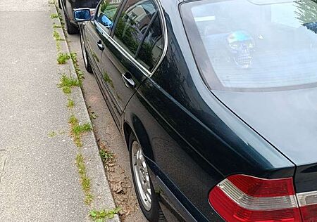 BMW 320i 320