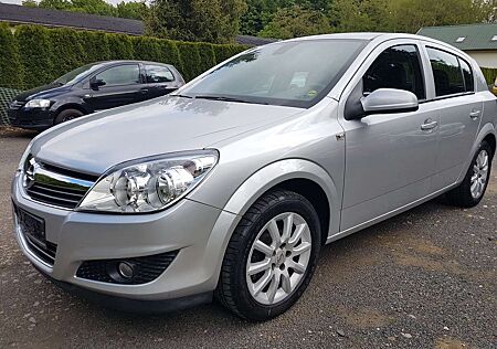 Opel Astra Edition