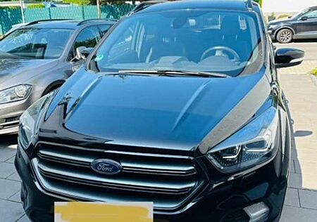 Ford Kuga 2.0 TDCi 2x4 ST-Line