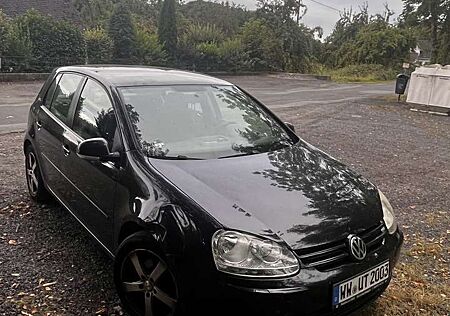 VW Golf Volkswagen 1.6 Goal Frische Tüv!!!und alles gemacht worden!!