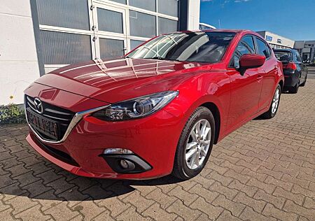 Mazda 3 Center-Line