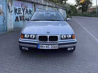 BMW 323 323i