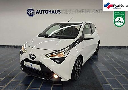 Toyota Others Aygo x-play Team D 1,0Ltr.*RFK*PDC*DAB*KLIMA*LED