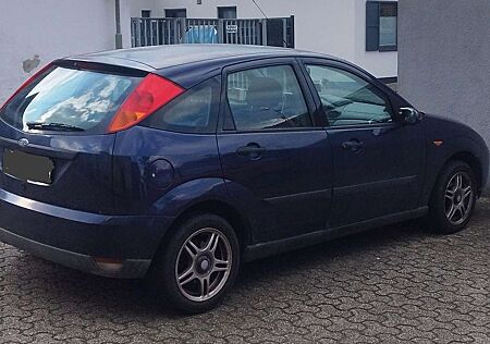 Ford Focus 1.6 Liter 16V Klima Alufelgen