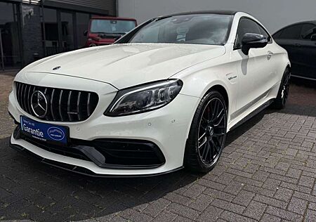 Mercedes-Benz C 63 AMG C 63 S AMG *2. Hand *Carbon *Schalensitze *Pano