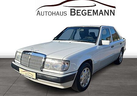 Mercedes-Benz 200 E BR 124 SCHIEBEDACH AHK abn. H-KENNZEICHEN