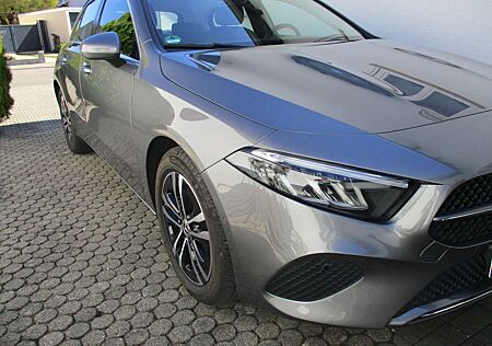 Mercedes-Benz A 200 7G-DCT Entry