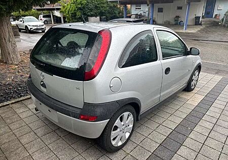 Opel Corsa 1.4 Automatik 16V Enjoy