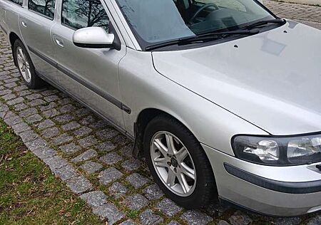 Volvo V70 2 Hd. 2,4l Turbo Benziner durchgeschraubt