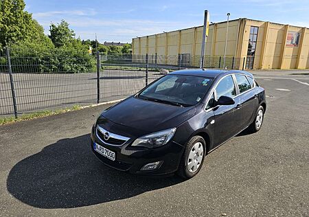 Opel Astra 2.0 CDTI DPF Sport
