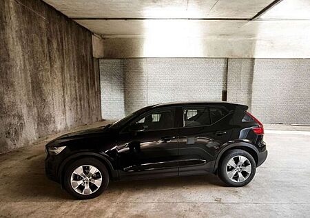 Volvo XC 40 XC40 T2 Momentum Pro