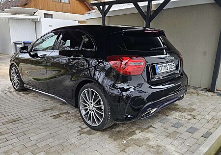 Mercedes-Benz A 220 4Matic 7G-DCT AMG Line