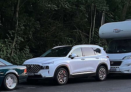 Hyundai Santa Fe Prime Plug-In Hybrid 4WD