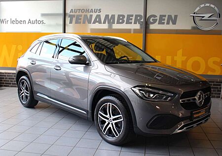 Mercedes-Benz GLA 180 Progressive Navi LED Kamera