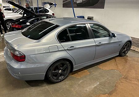 BMW 325i 325 - Sportlich